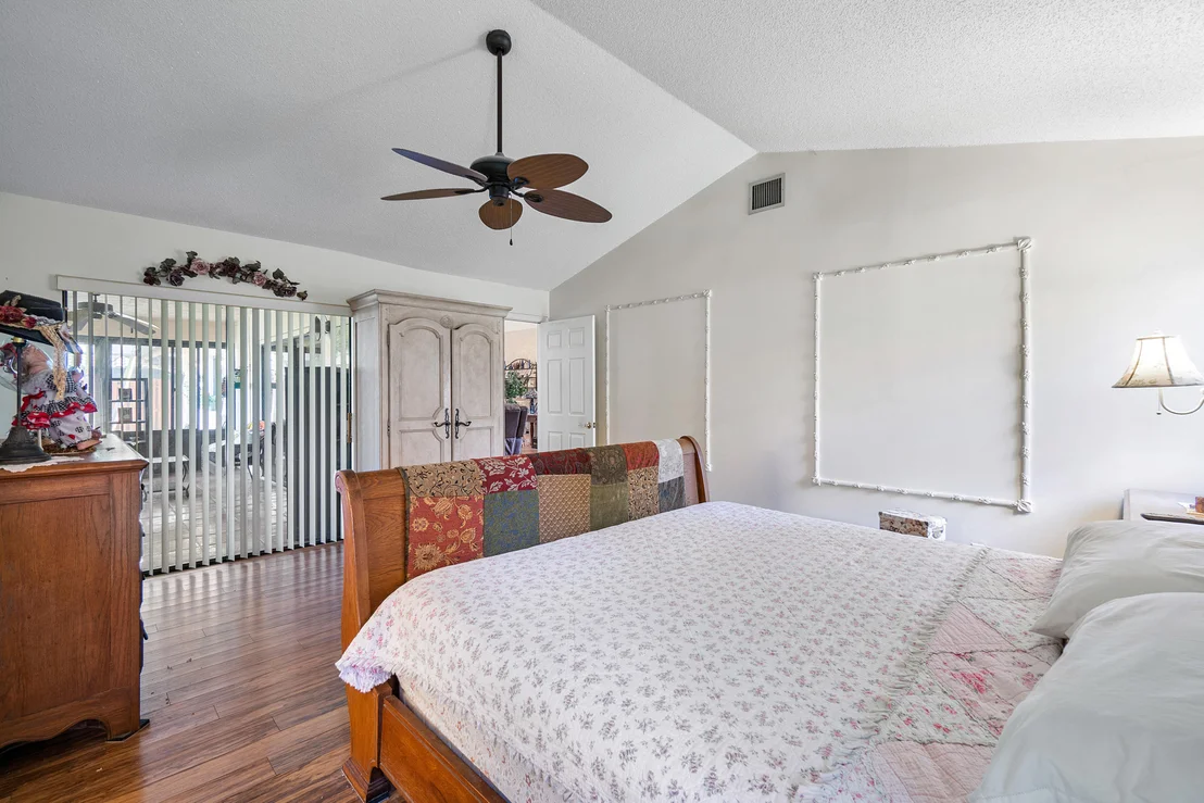 Photo of 9285 Laurel Green Drive
