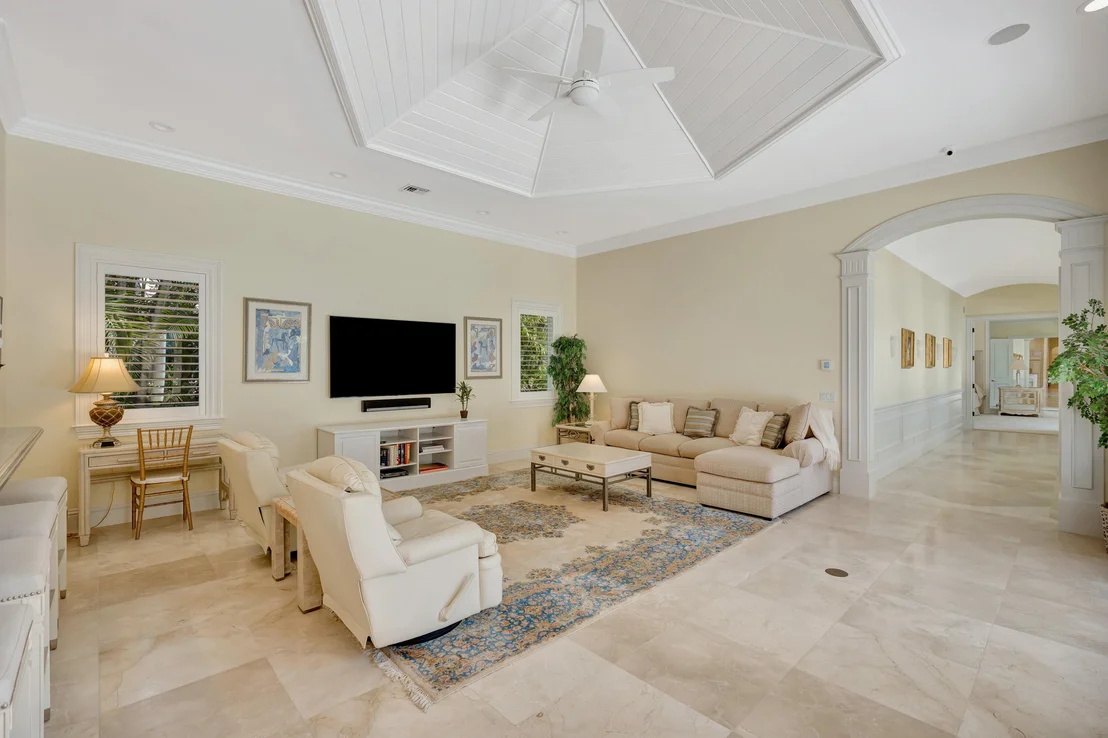 Photo of 469 Mariner Drive