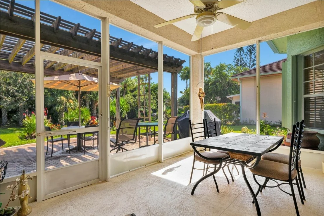 Photo of 56 Winghaven Lane