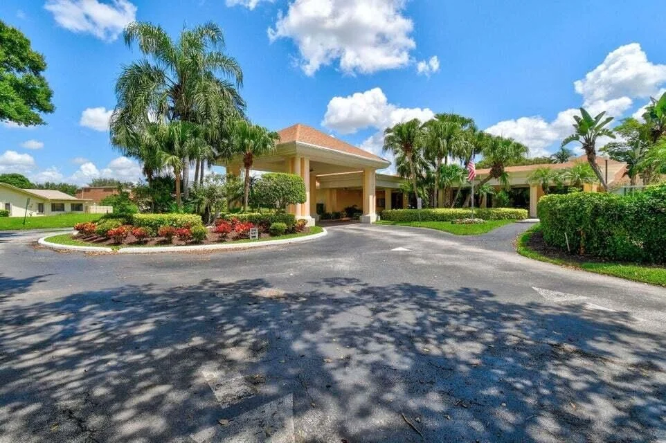 Photo of 2350 Riviera Drive
