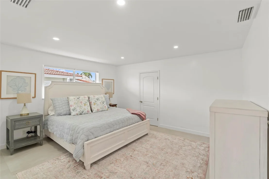 Photo of 441 SE 8th Avenue