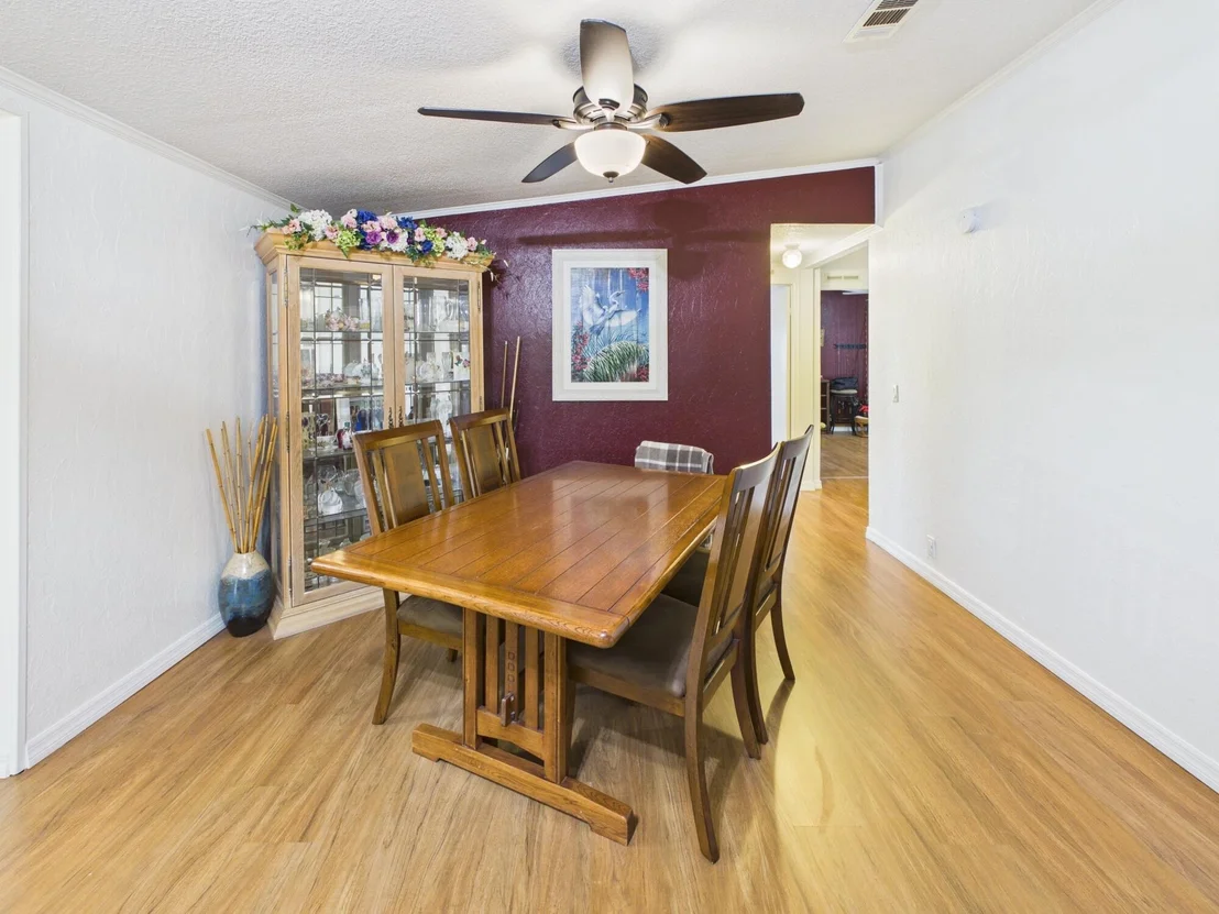 Photo of 501 NE 8TH Avenue