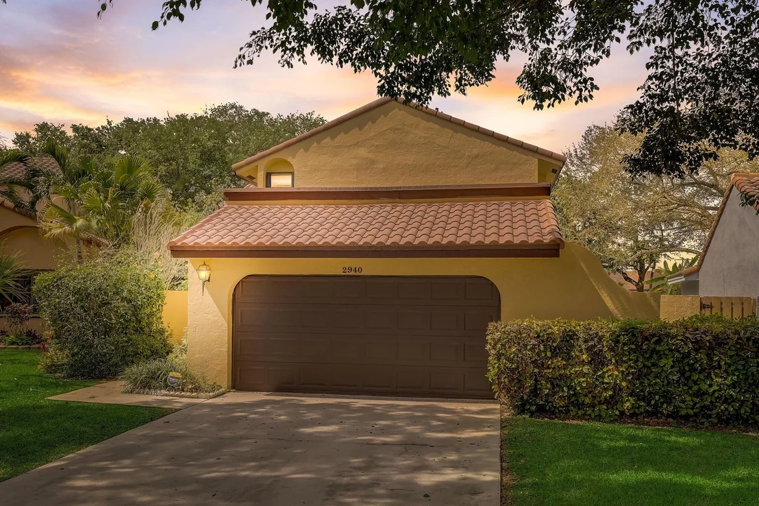 Photo of 2940 Azalea Drive