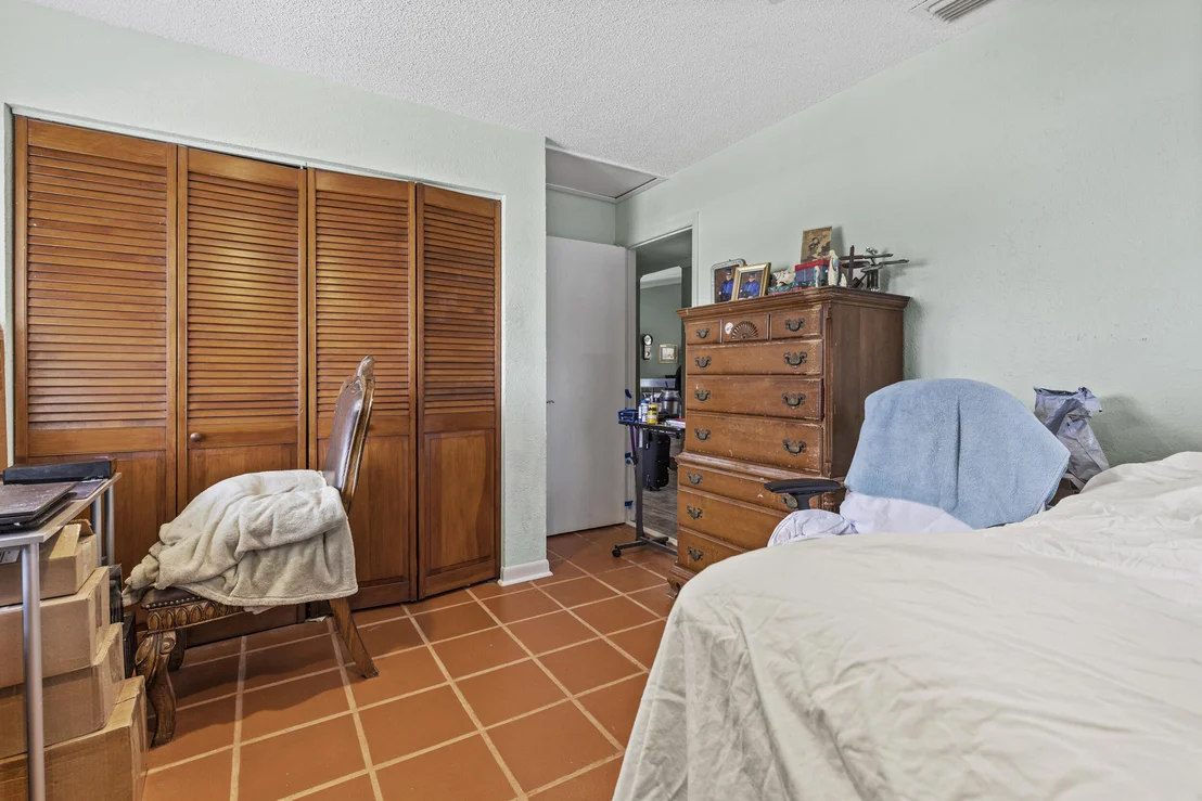 Photo of 21665 Sutters Lane
