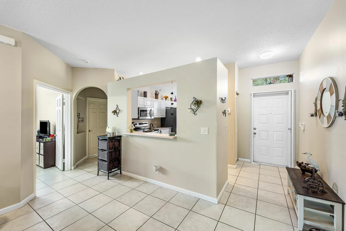 Photo of 10760 Royal Caribbean Circle