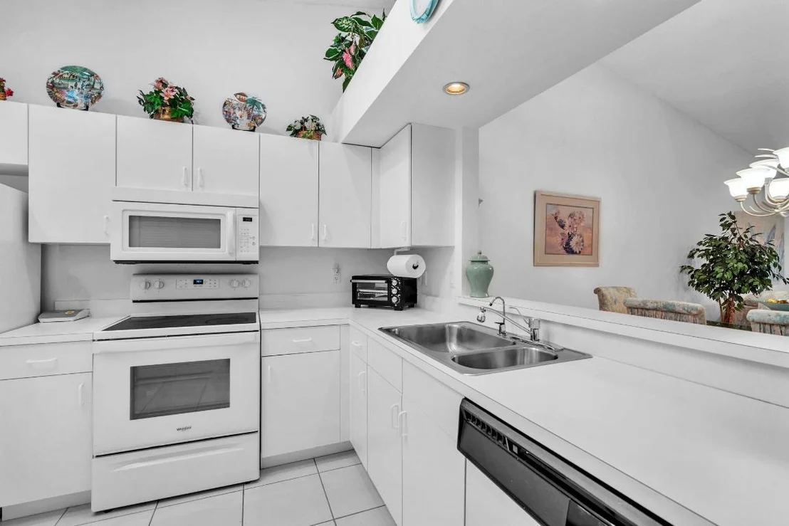 Photo of Unit D at 9976 Seacrest Circle
