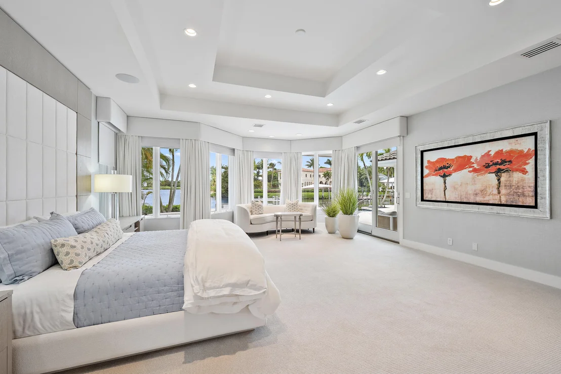 Photo of 121 Commodore Drive