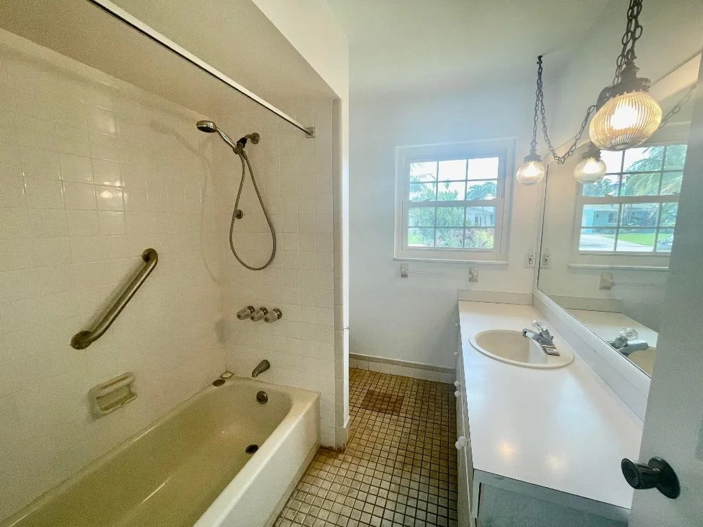 Photo of 4199 Robert Street