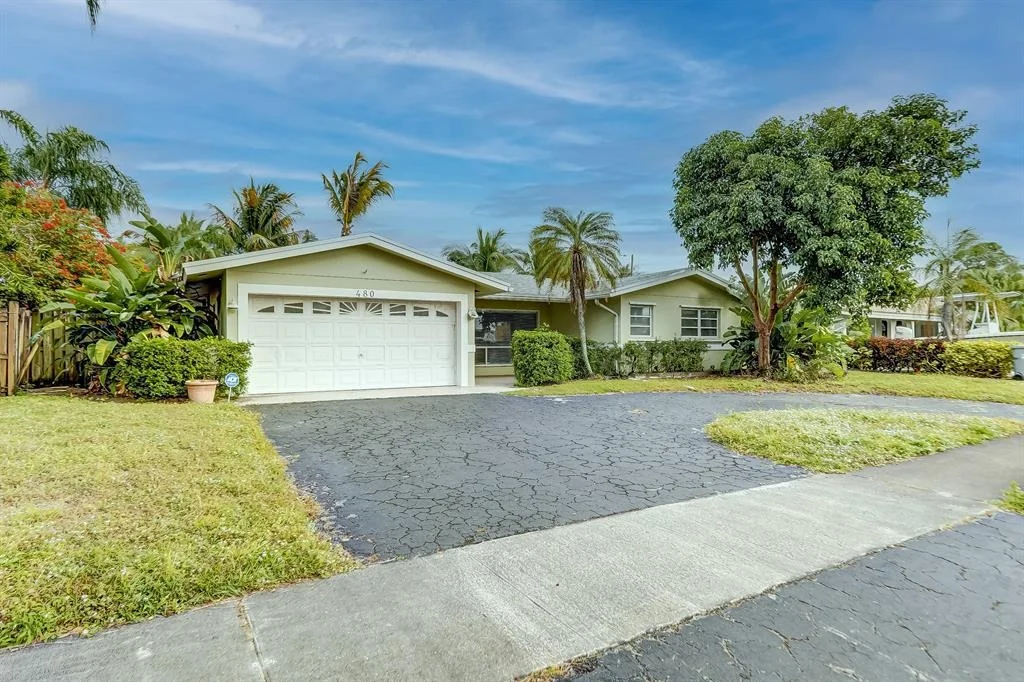 Photo of 480 SE 1st Avenue