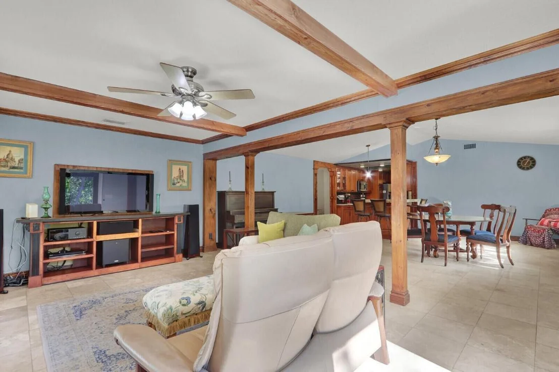 Photo of 1110 Kriss Lane