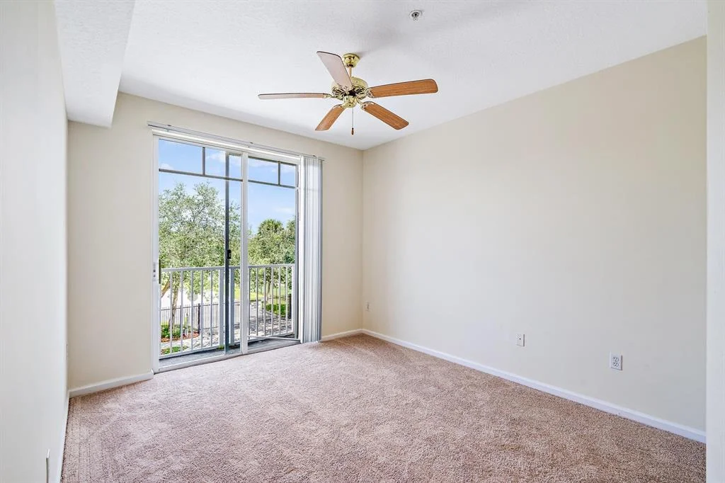Photo of Unit 21 at 1080 University Boulevard
