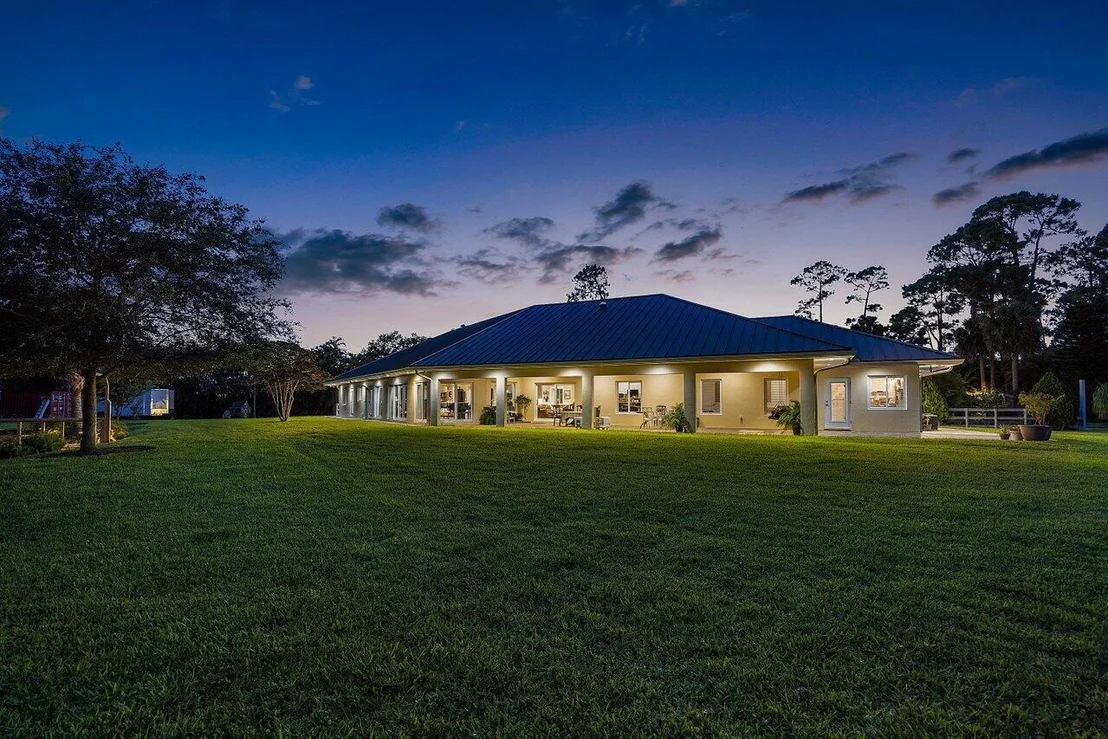 Photo of 6624 Dillman Road