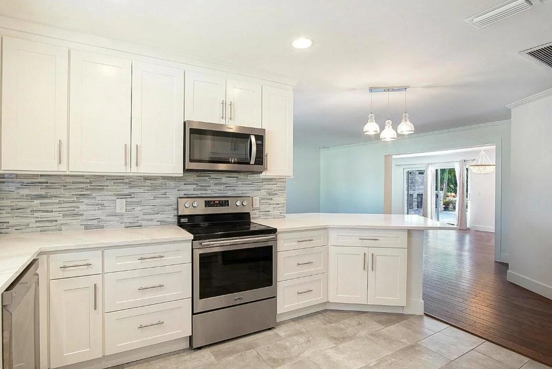 Photo of 924 Pompano Drive