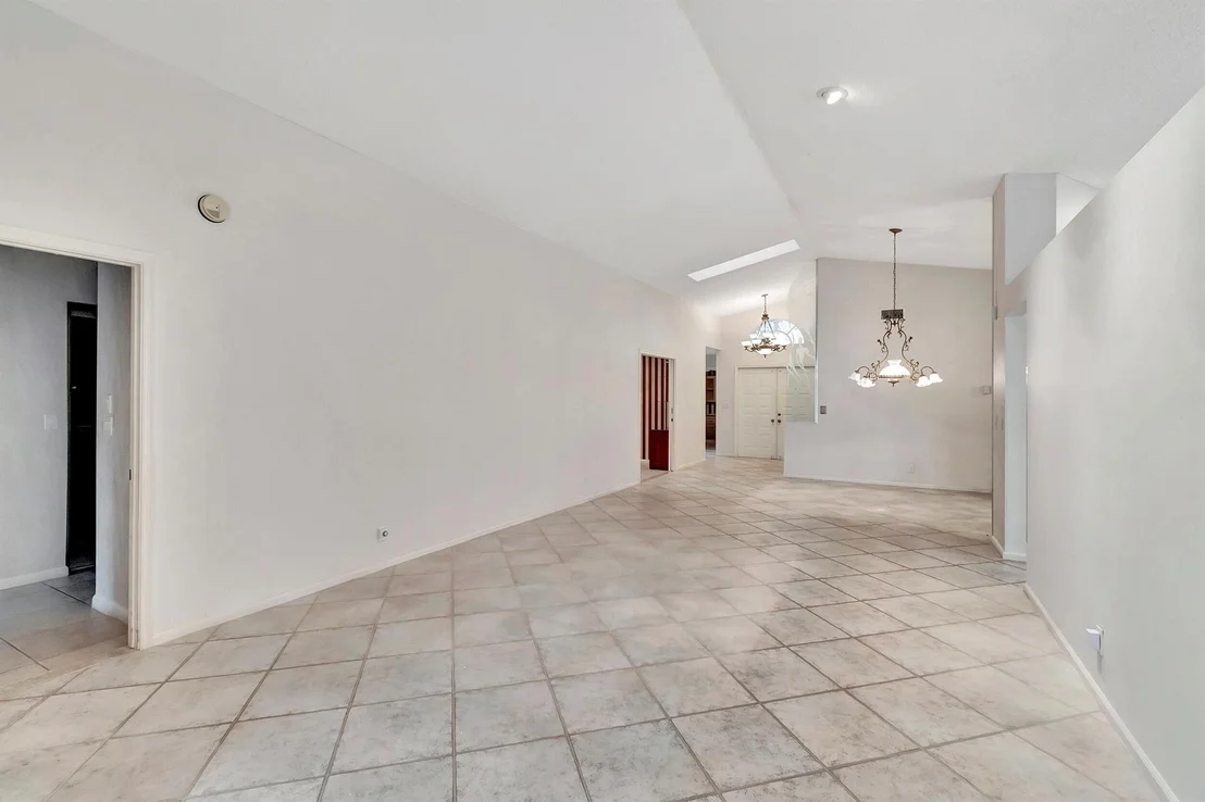 Photo of 7867 Waterfall Terrace