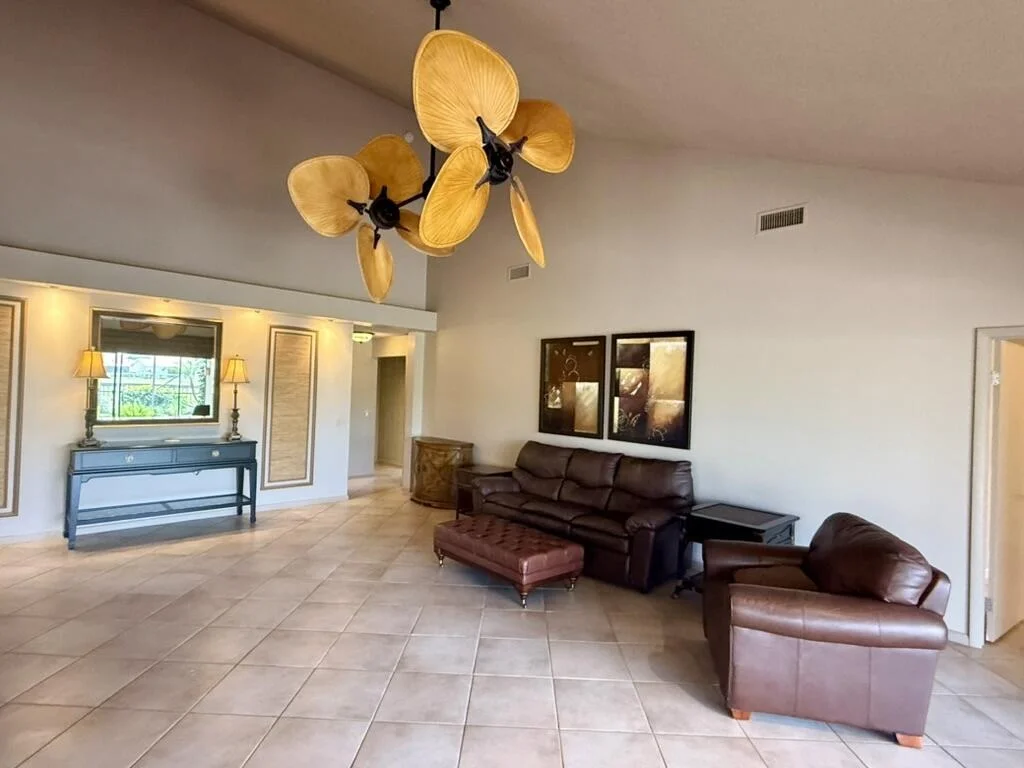 Photo of 232 E River Park Drive
