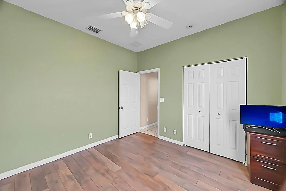 Photo of 5209 Seagrape Drive