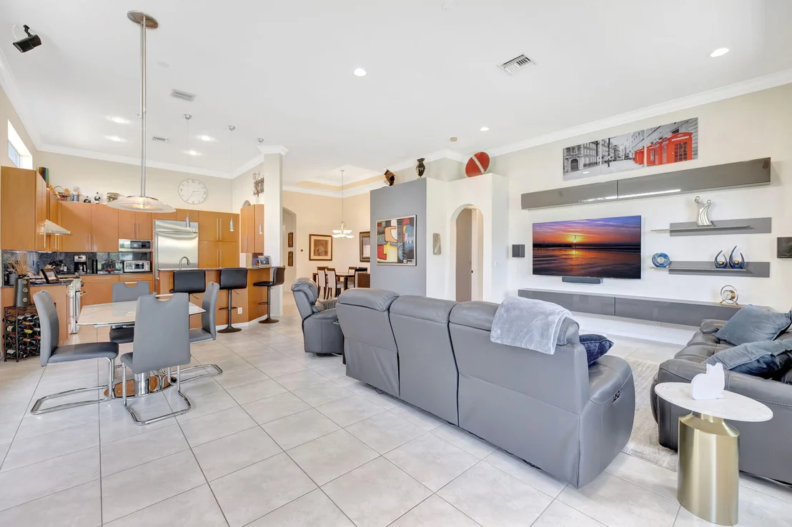 Photo of 7181 Veneto Drive