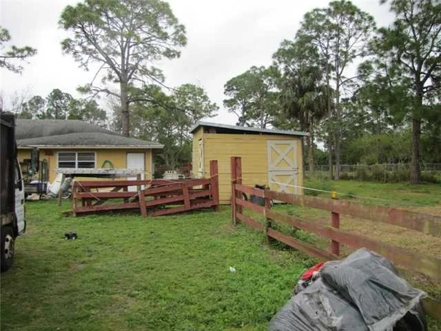 Photo of 4749 Avocado Boulevard