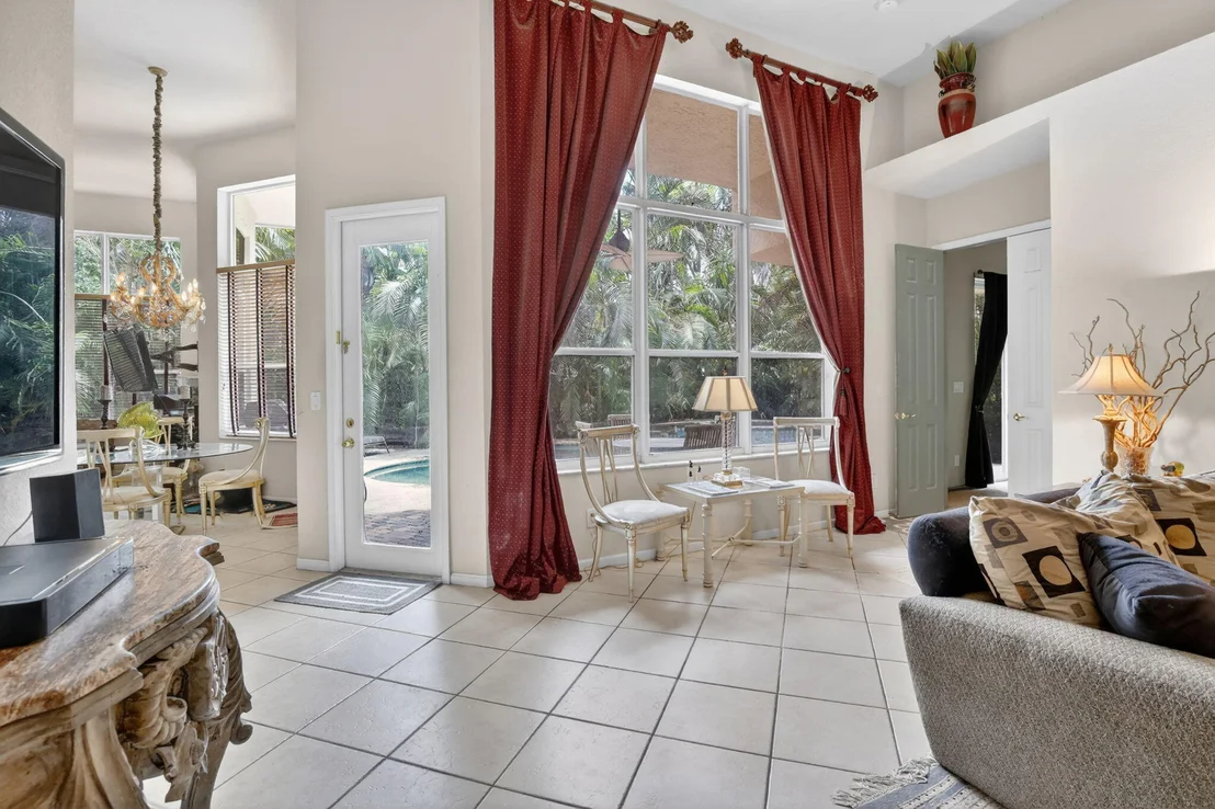 Photo of 8106 N Savannah Circle