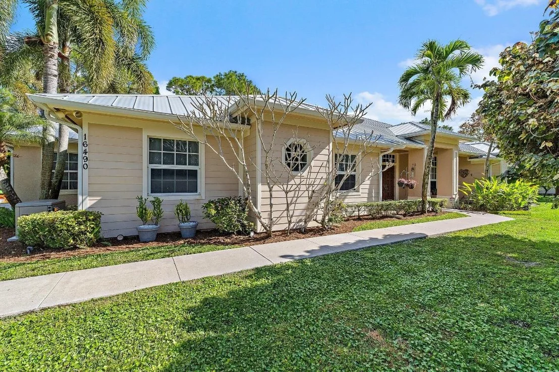 Photo of 16490 130th Avenue N
