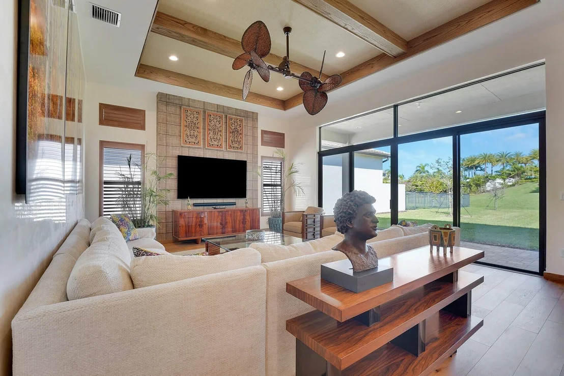 Photo of 9223 Mountain Pine Grove