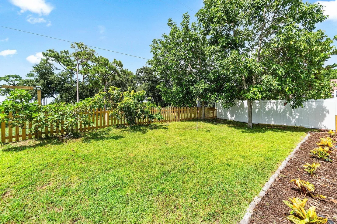 Photo of 5155 Rosen Boulevard
