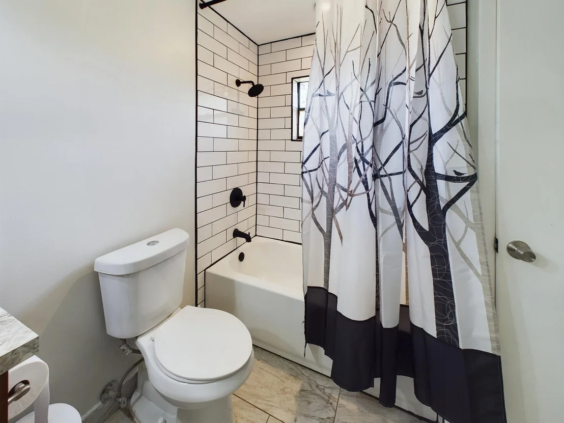 Photo of 2267 NE 54th Trail