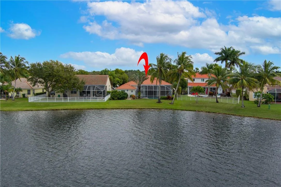 Photo of 787 Lake Boulevard