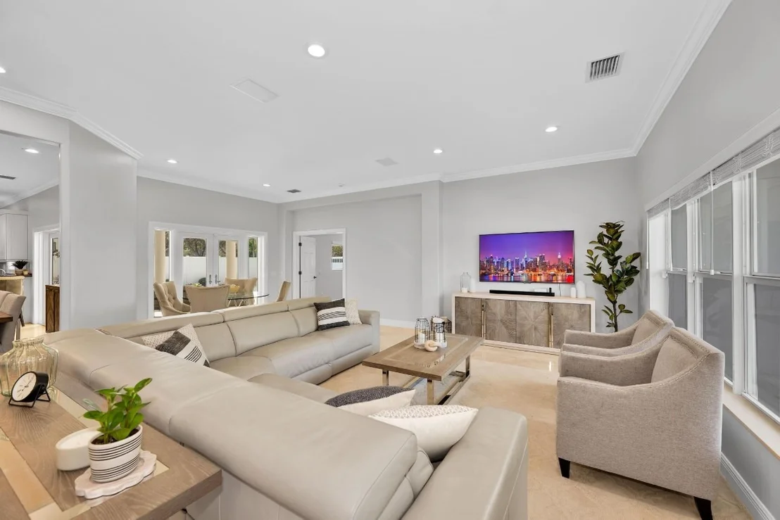 Photo of 8 Oneida Lane