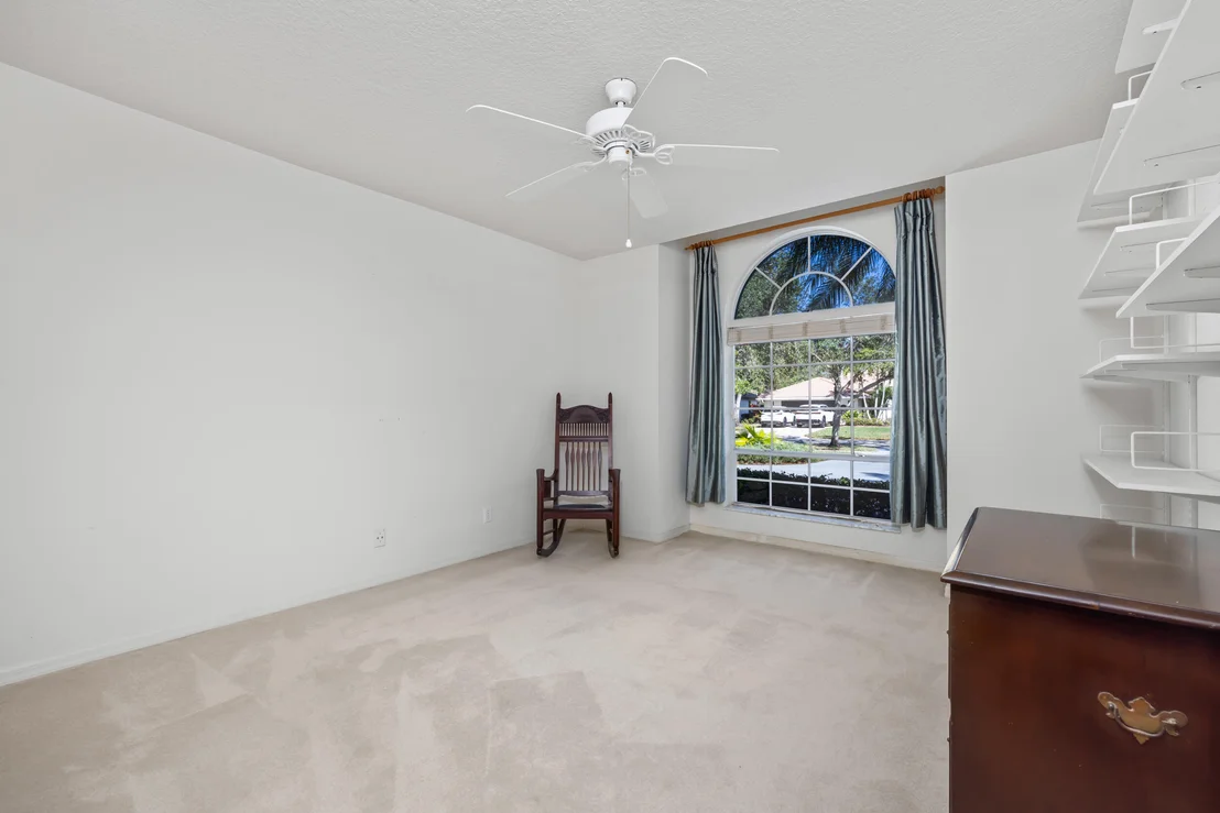 Photo of 2368 SW Danforth Circle