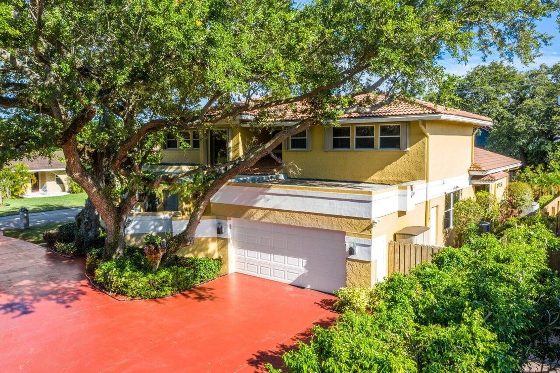 Photo of 1801 Isabel Oeste Road