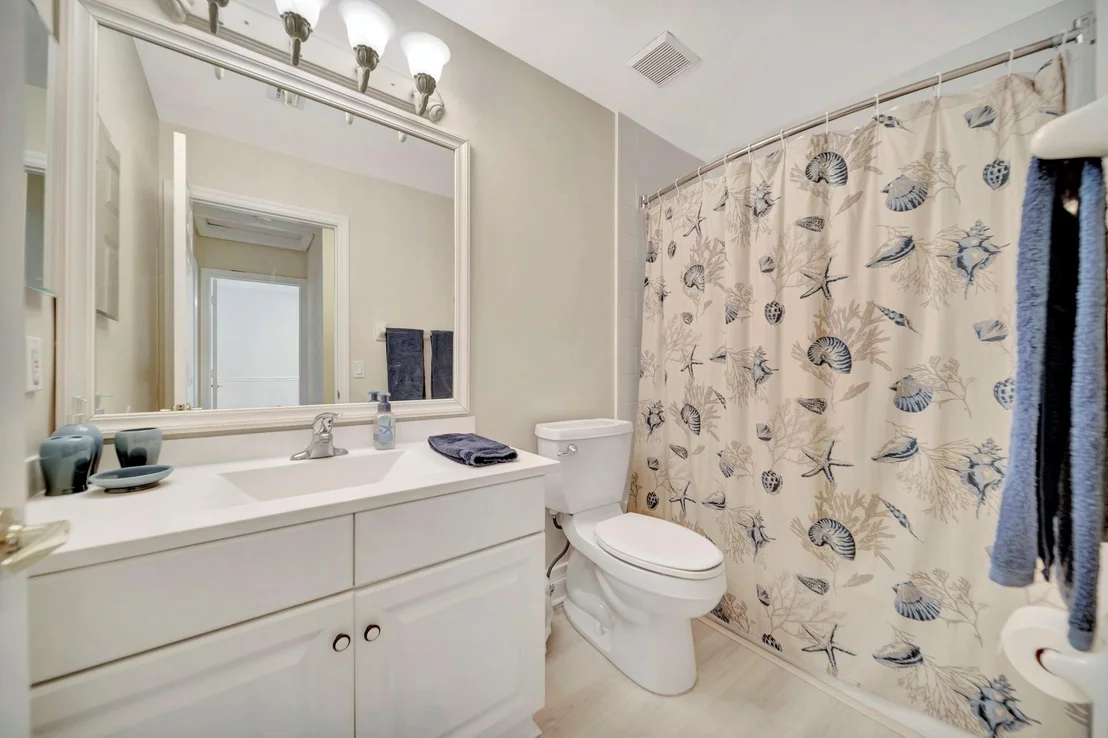 Photo of 16412 Diamond Place