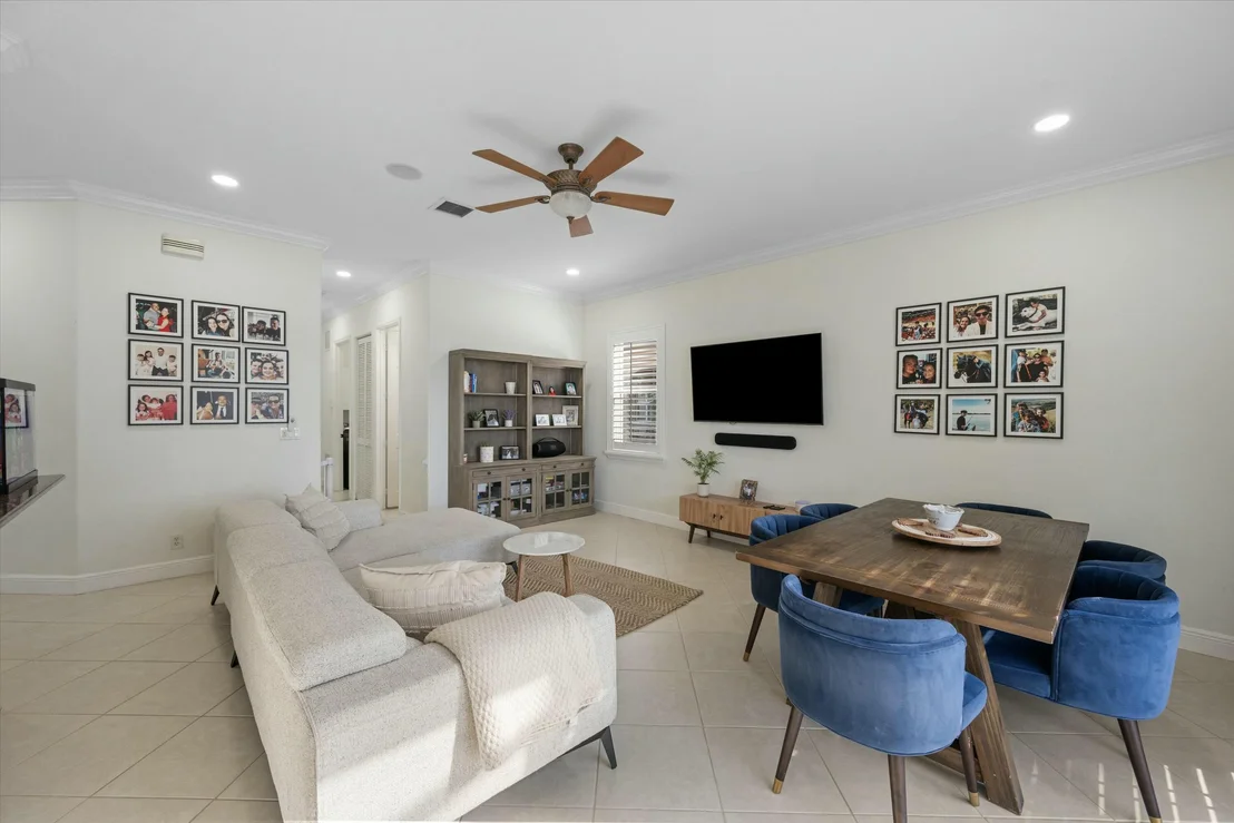 Photo of 1386 Beacon Circle