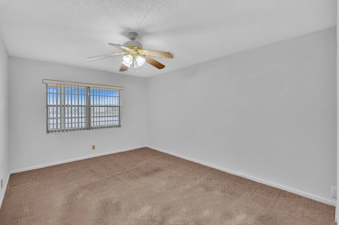 Photo of 2066 Exeter D