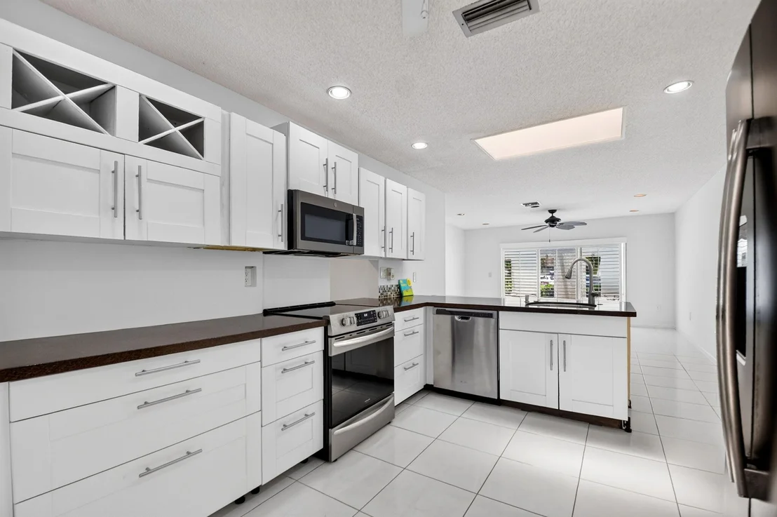 Photo of 6747 Starkeys Place