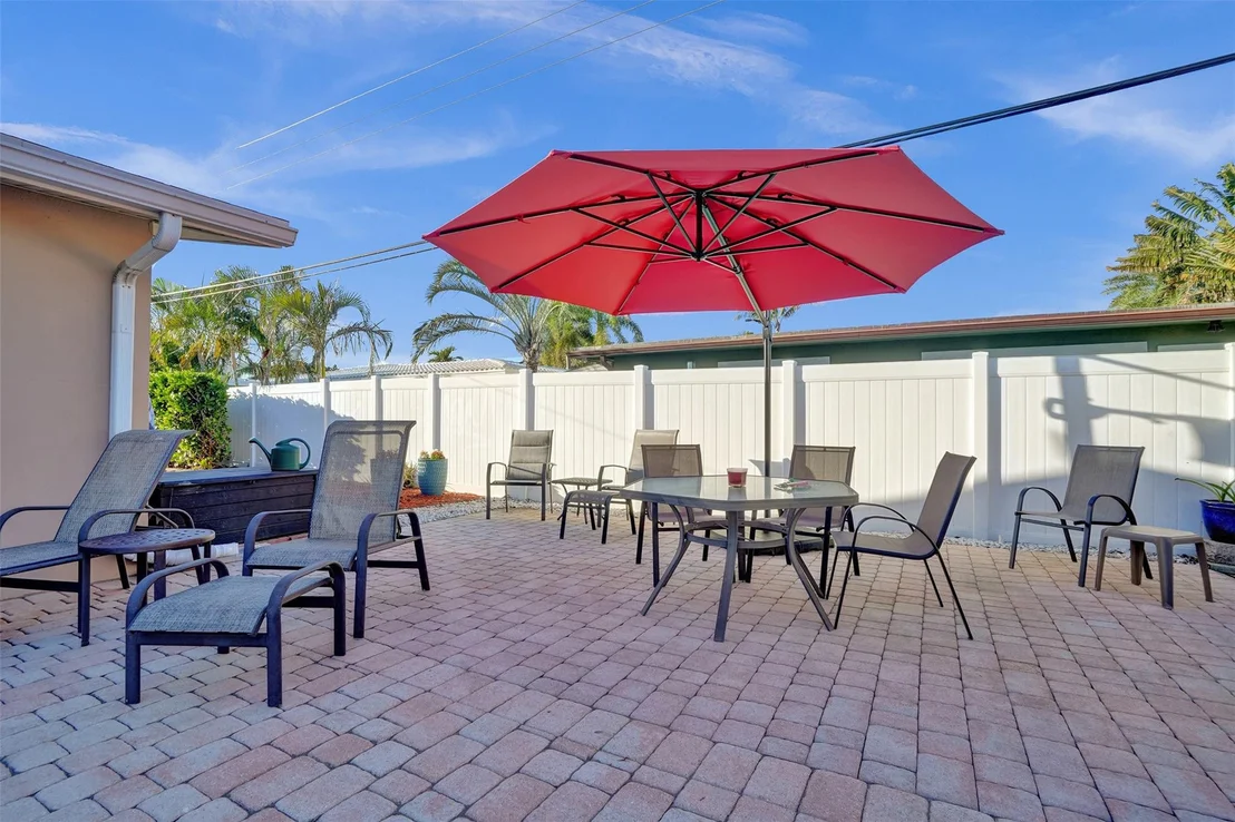 Photo of 2585 SE 3rd Street