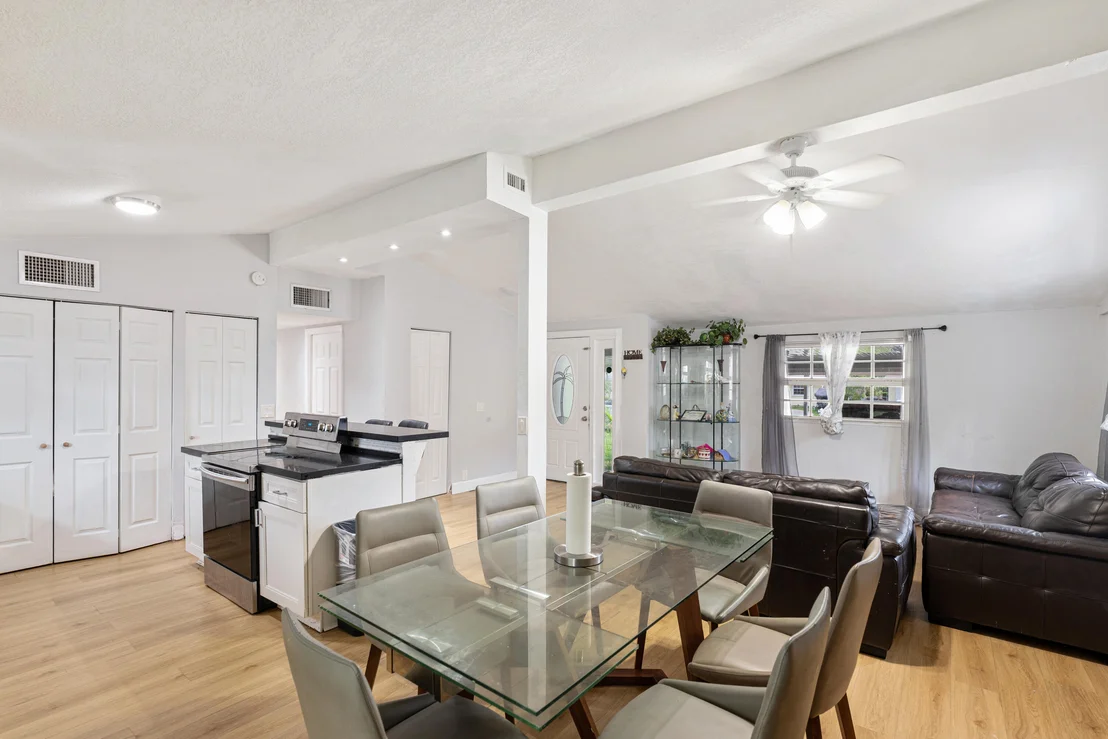 Photo of 3872 Mackinac Road