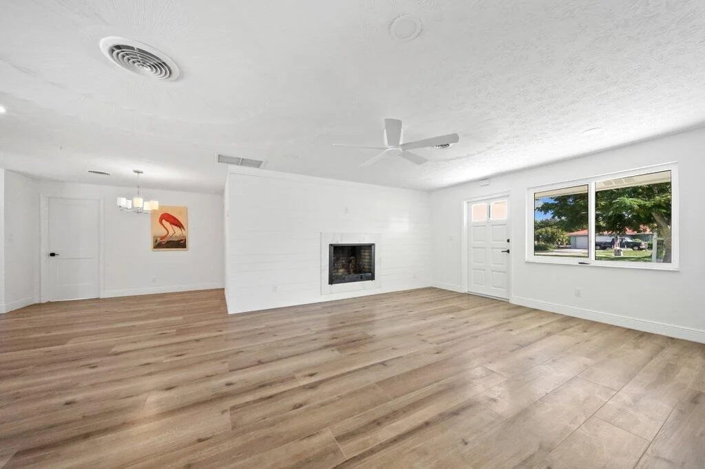 Photo of 2416 NW Everglades Boulevard