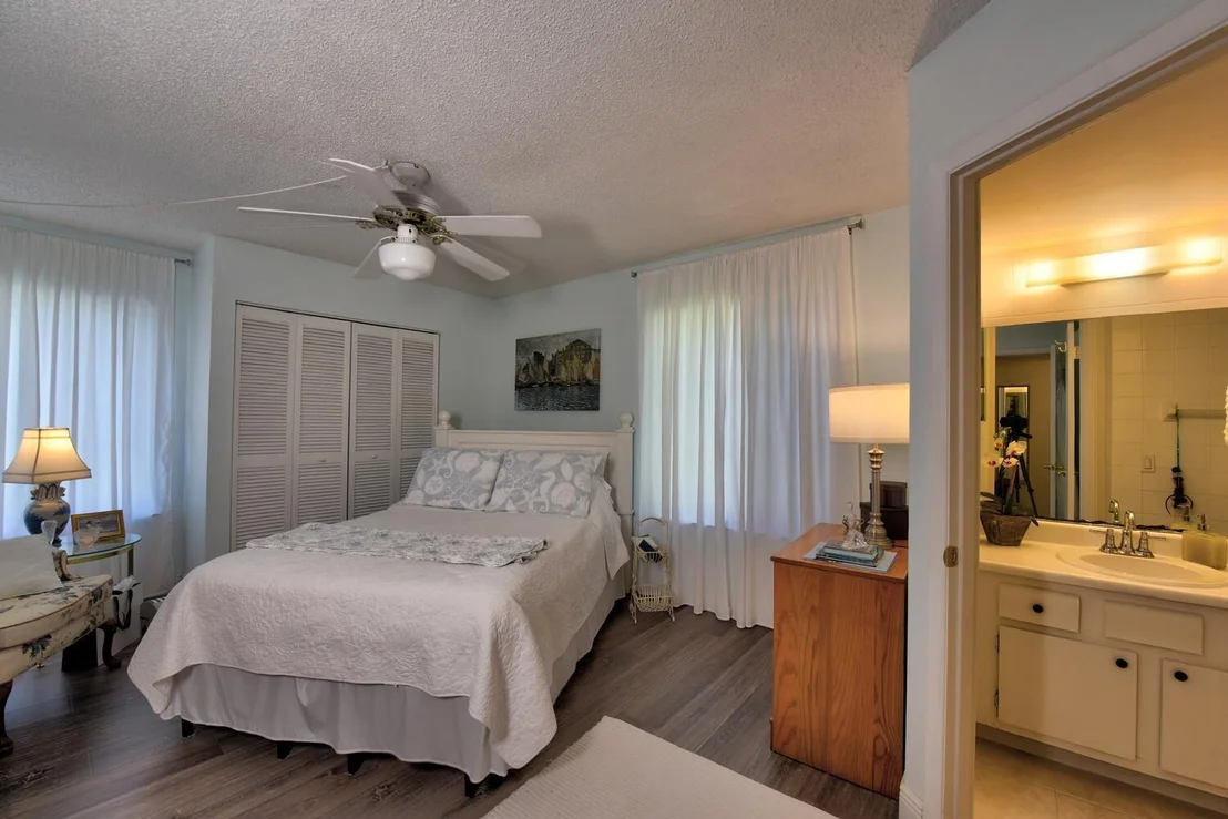 Photo of Unit F5 at 150 Pineview F5 Road