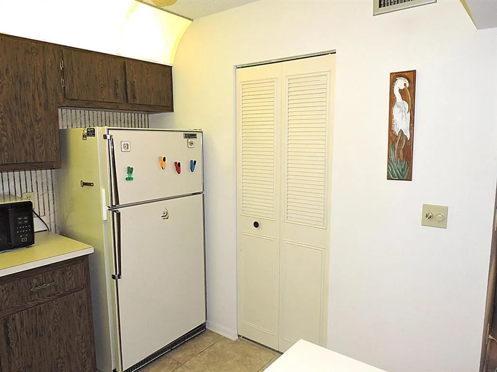 Photo of Unit D2 at 333 Pine Ridge Circle