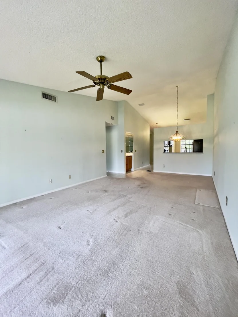 Photo of Unit B at 1002 Keystone Drive