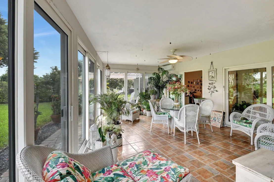 Photo of 3307 Lakeview Drive