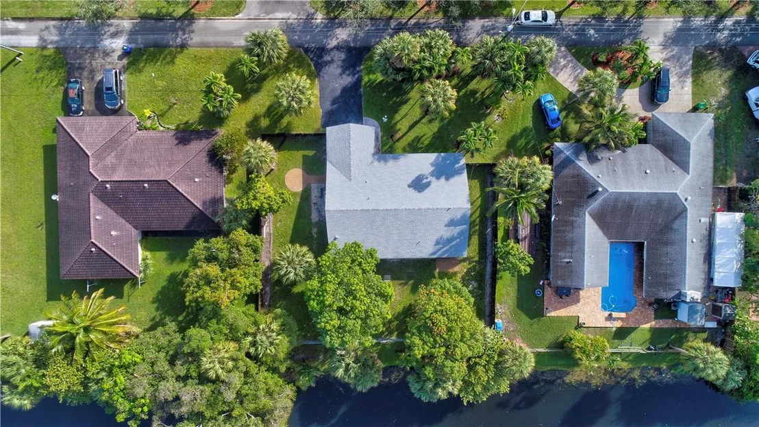 Photo of 72 W Palm Drive