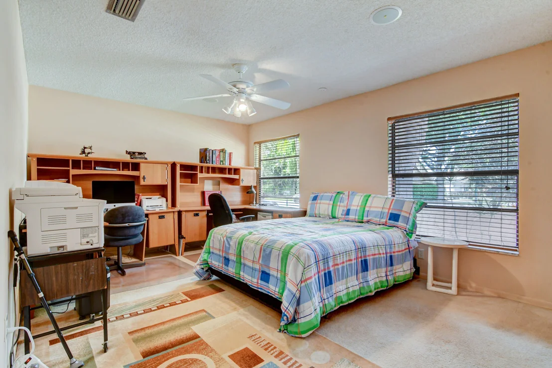 Photo of 11055 Clover Leaf Circle