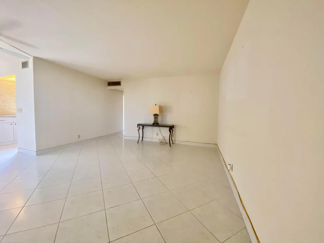 Photo of 113 Monaco C