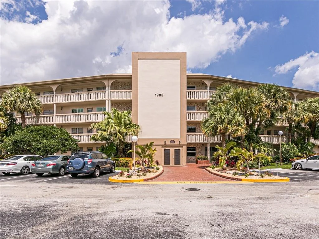 Photo of Unit B1 at 1903 Bermuda Circle