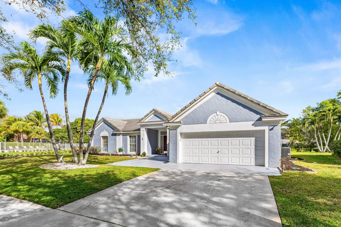 Photo of 3875 Sabal Lakes Road
