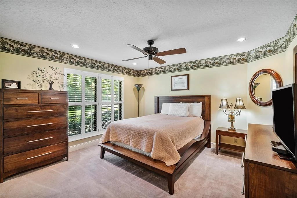 Photo of 13840 Greentree Trail