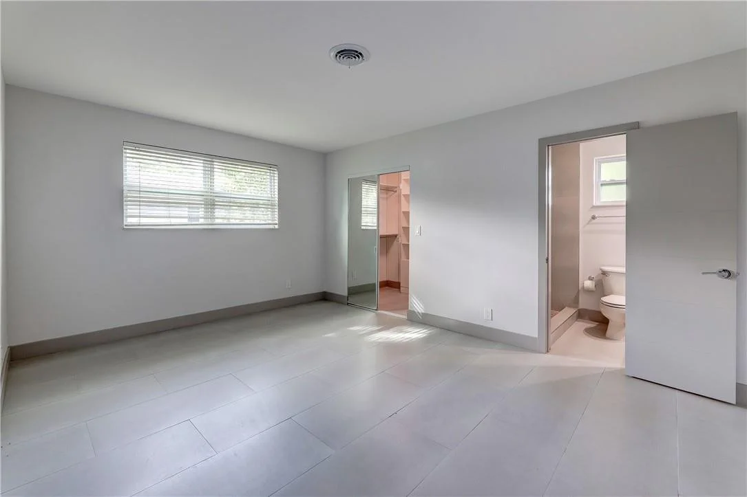 Photo of 72 W Palm Drive