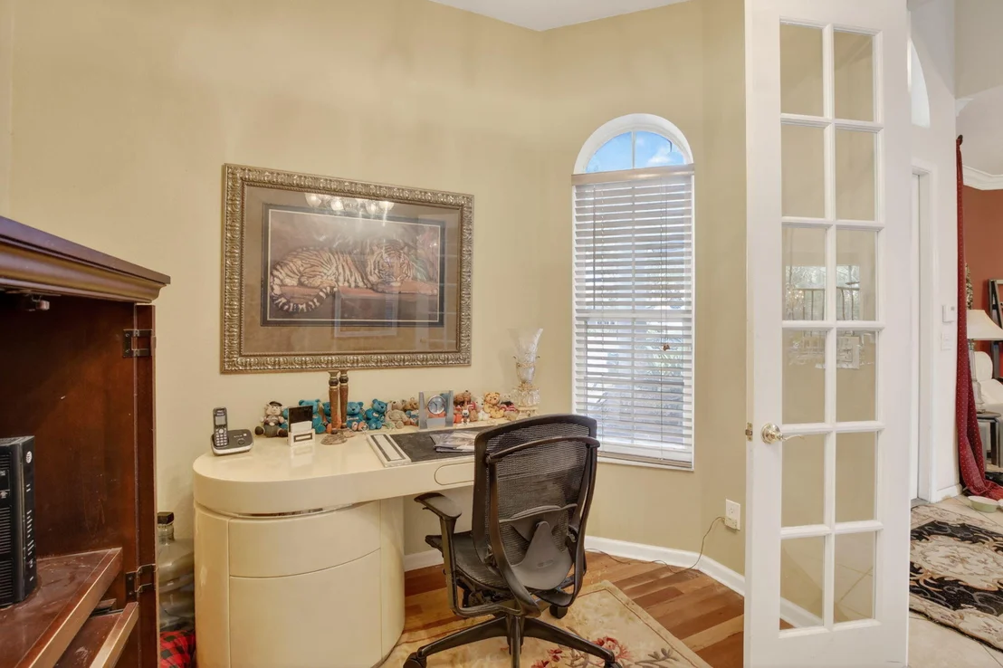 Photo of 8106 N Savannah Circle